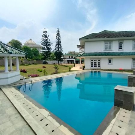 Villa Puncak Resort Gunung Agung Cikundul Extérieur photo